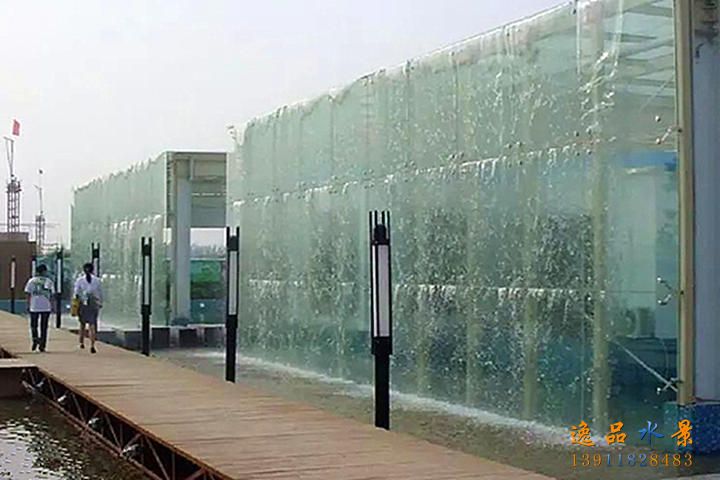 外墙玻璃流水景观墙|北京玻璃水幕墙厂家
